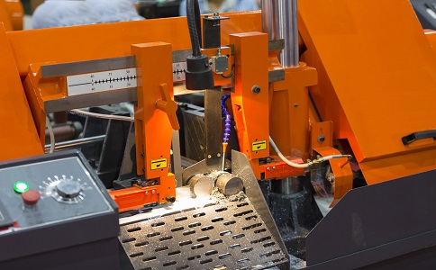 丰顺龙门带锯床具备哪些优点？